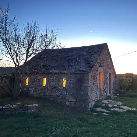 Le Du Larzac A Brunas *