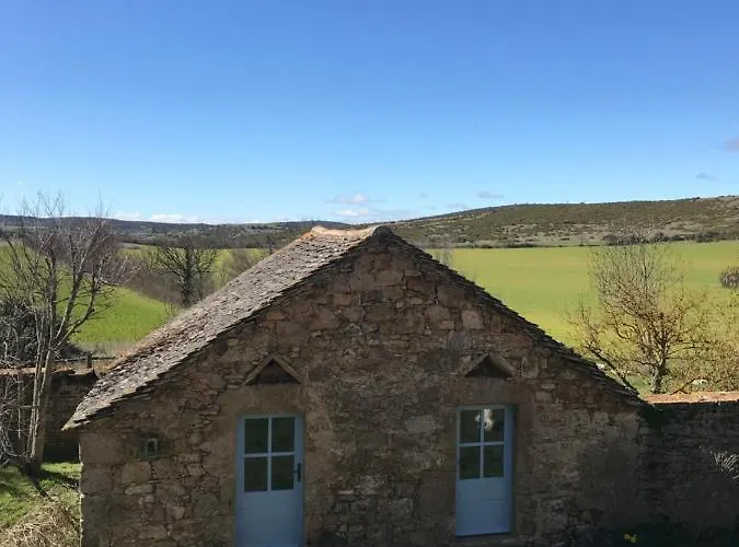 Le Du Larzac A Brunas Дом отдыха *