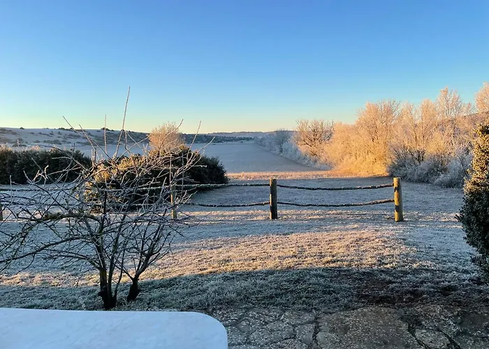 Дом отдыха Le Du Larzac A Brunas Creissels