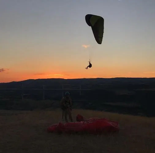 Le Du Larzac A Brunas * Creissels